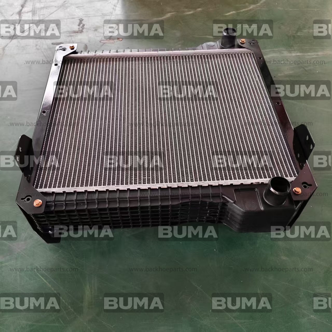 332/G3762 Radiator For JCB